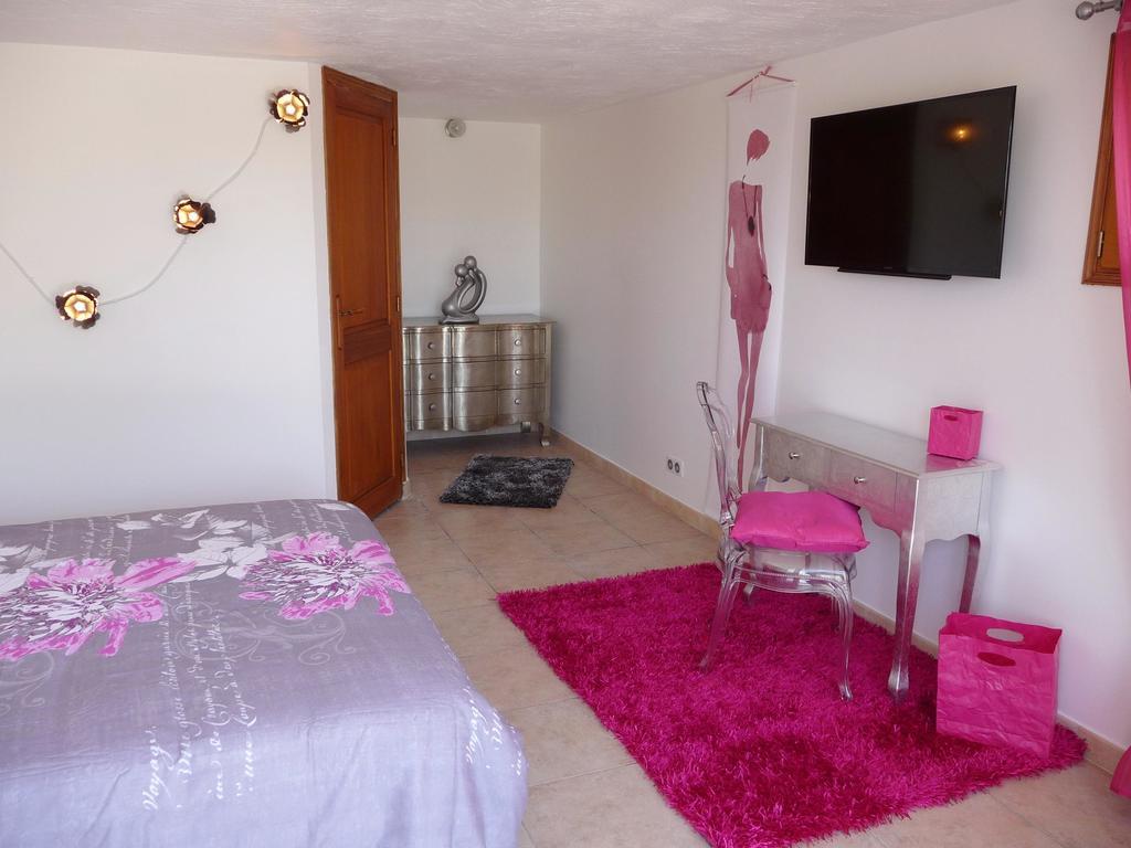 La Bastide Des Selves Bed & Breakfast Draguignan Cameră foto