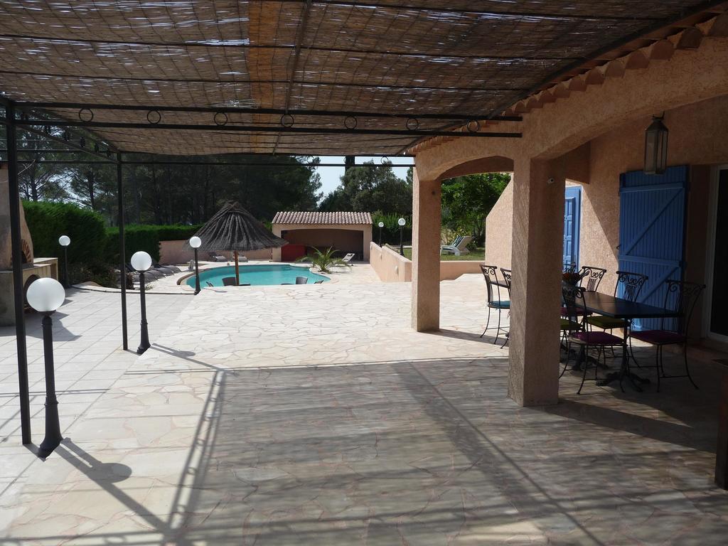 La Bastide Des Selves Bed & Breakfast Draguignan Exterior foto