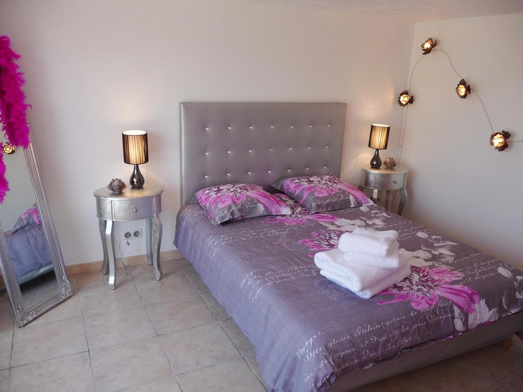 La Bastide Des Selves Bed & Breakfast Draguignan Cameră foto